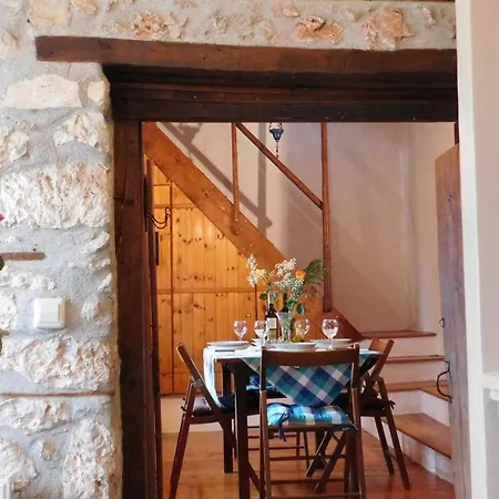 Agoriani Art Maisonette - 4 Seasons' Natural Living Holiday home